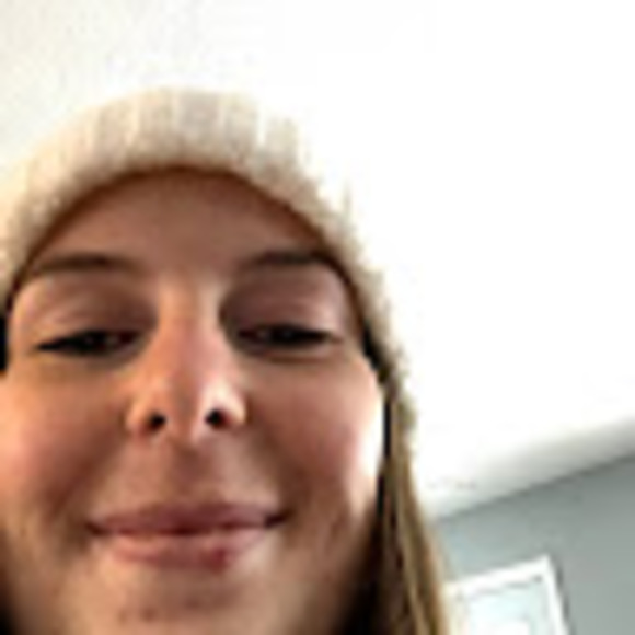 Meet your Posher, Emma - Picture 1 of 1